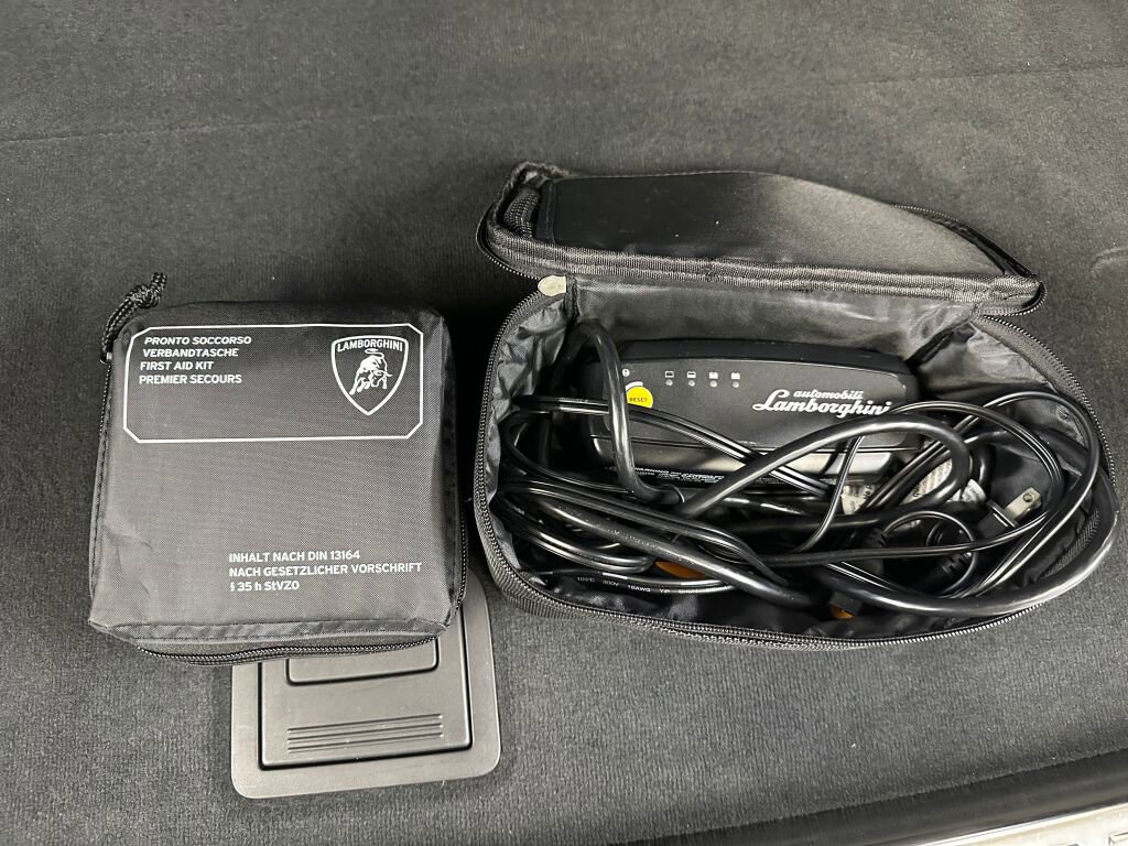 Used 2020 Lamborghini Urus image 33