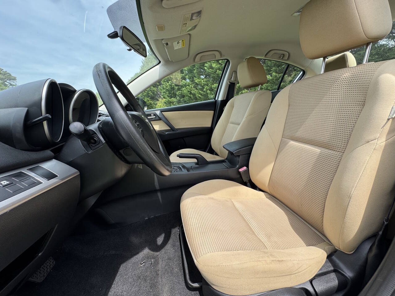 Used 2012 MAZDA MAZDA3 i Touring FWD image 16