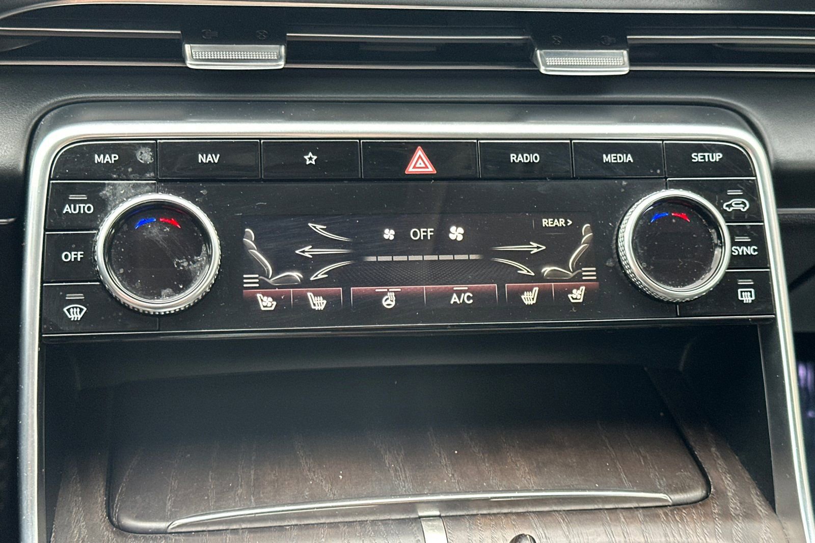 Used 2021 Genesis GV80 2.5T w/ Advanced Package 02 image 22