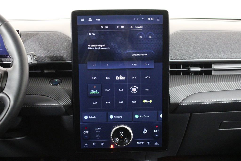 Used 2023 Ford Mustang Mach-E Premium image 30