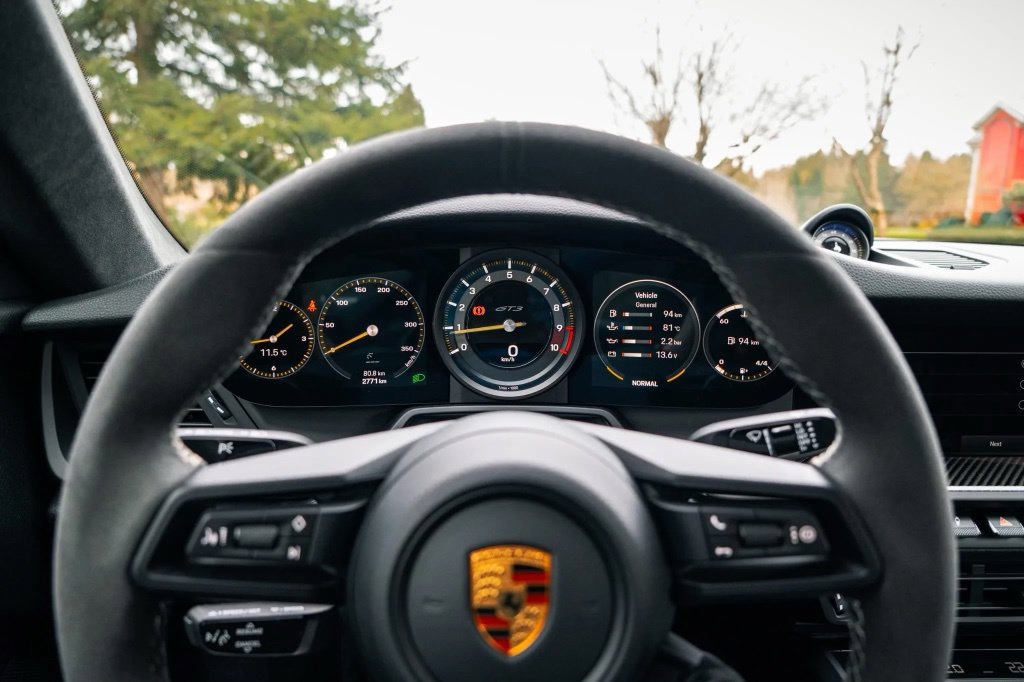 Used 2022 Porsche 911 GT3 RWD image 45