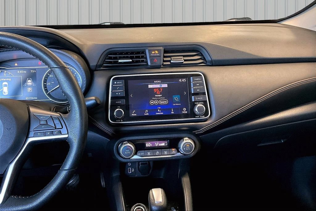Used 2020 Nissan Versa SR FWD image 3