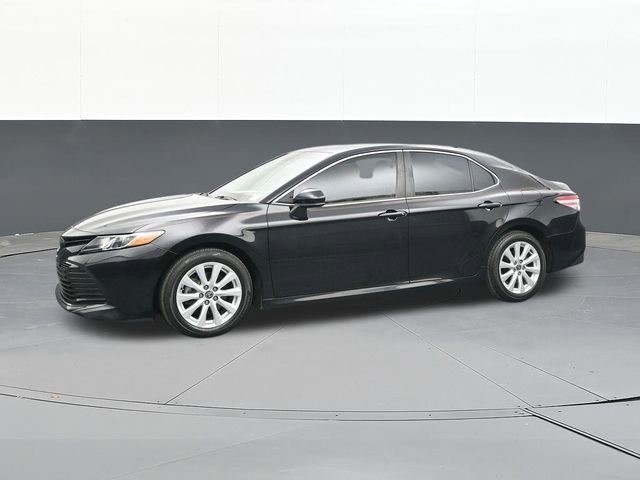 Used 2020 Toyota Camry LE image 6