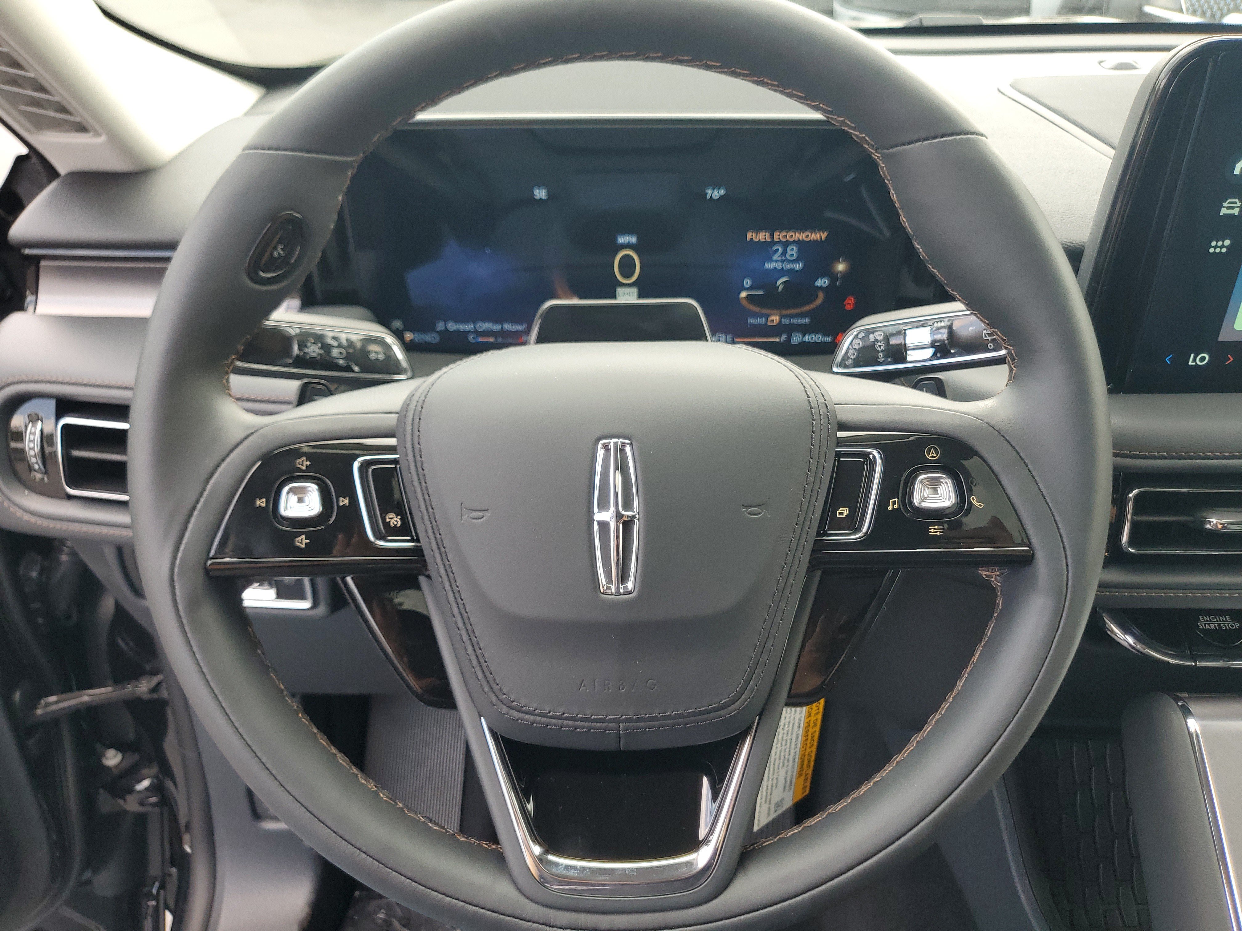 New 2026 Lincoln Aviator AWD image 15