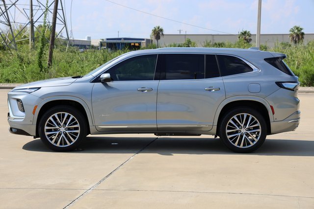 New 2026 Buick Enclave Avenir w/ Super Cruise Package image 5