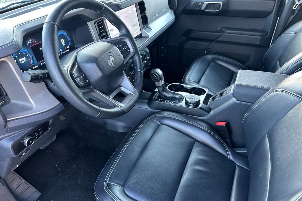 Used 2025 Ford Bronco Outer Banks image 10