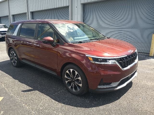 Used 2022 Kia Carnival EX FWD image 6