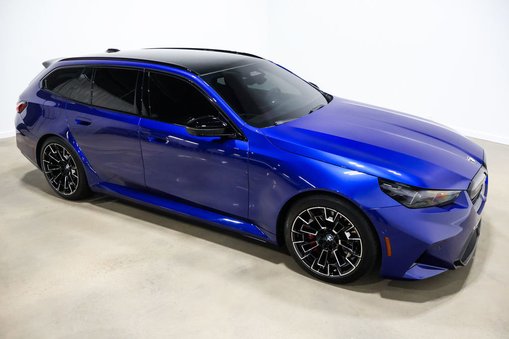 Used 2025 BMW M5 Touring image 90