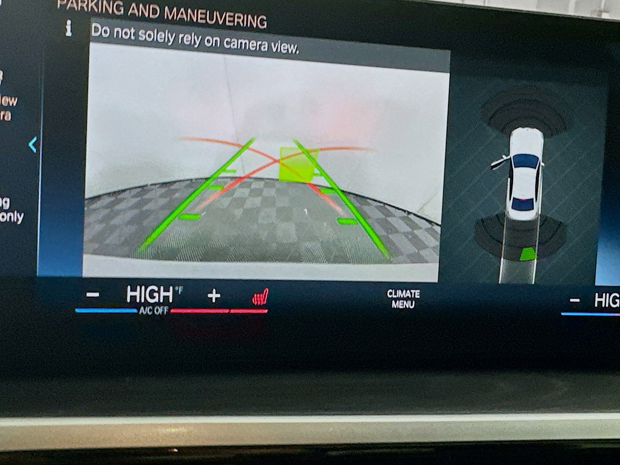 Used 2023 BMW 330i xDrive Sedan w/ Driving Assistance Package image 23