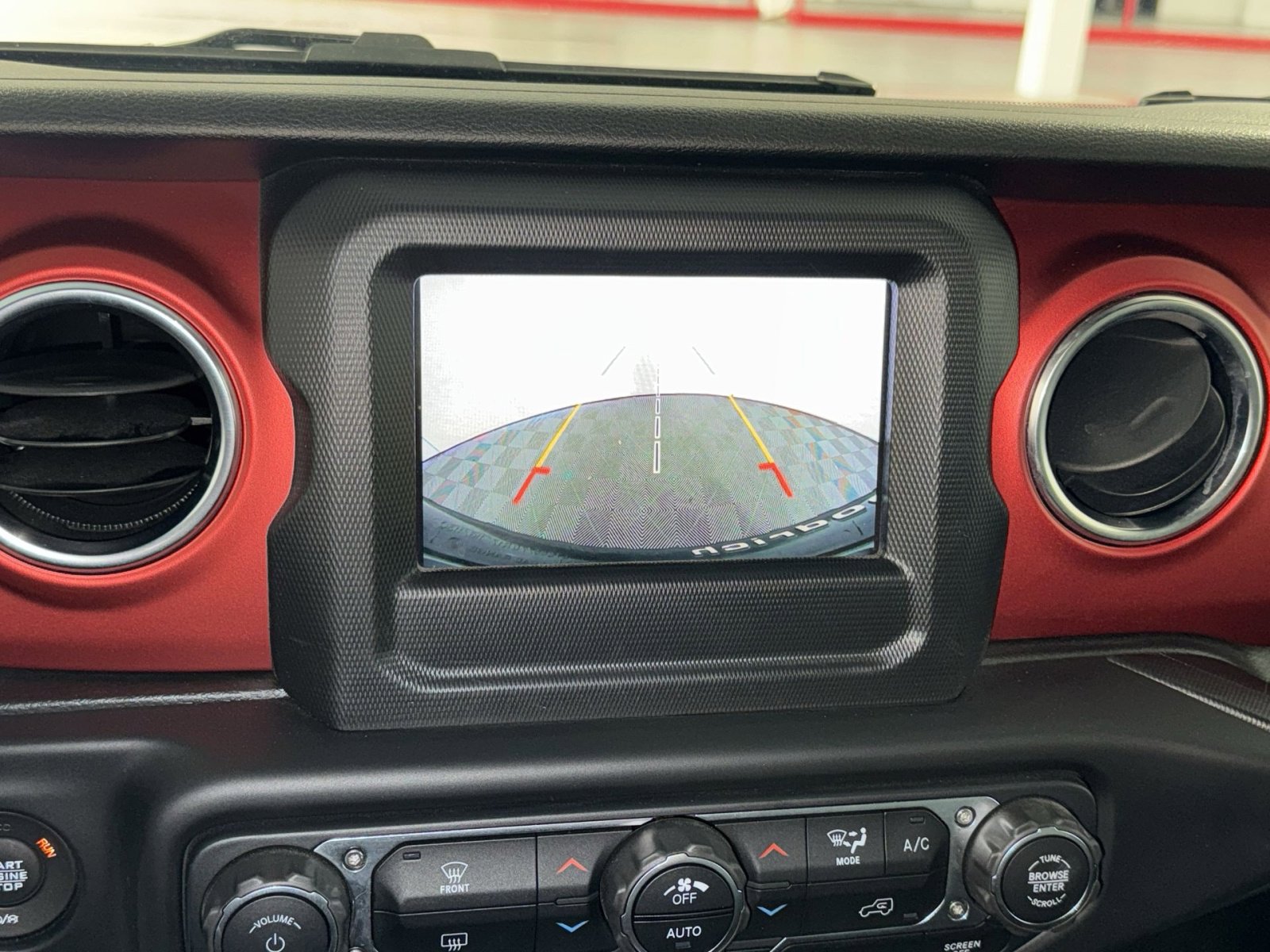 Used 2019 Jeep Wrangler Unlimited Rubicon w/ Dual Top Group AWD/4WD image 19