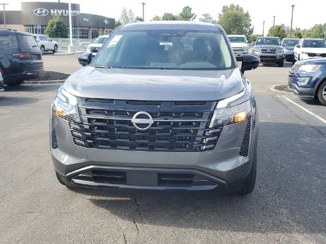 New 2026 Nissan Pathfinder SV w/ Cargo Package AWD/4WD image 2