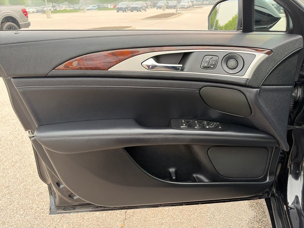 Used 2019 Lincoln MKZ Reserve AWD/4WD image 13