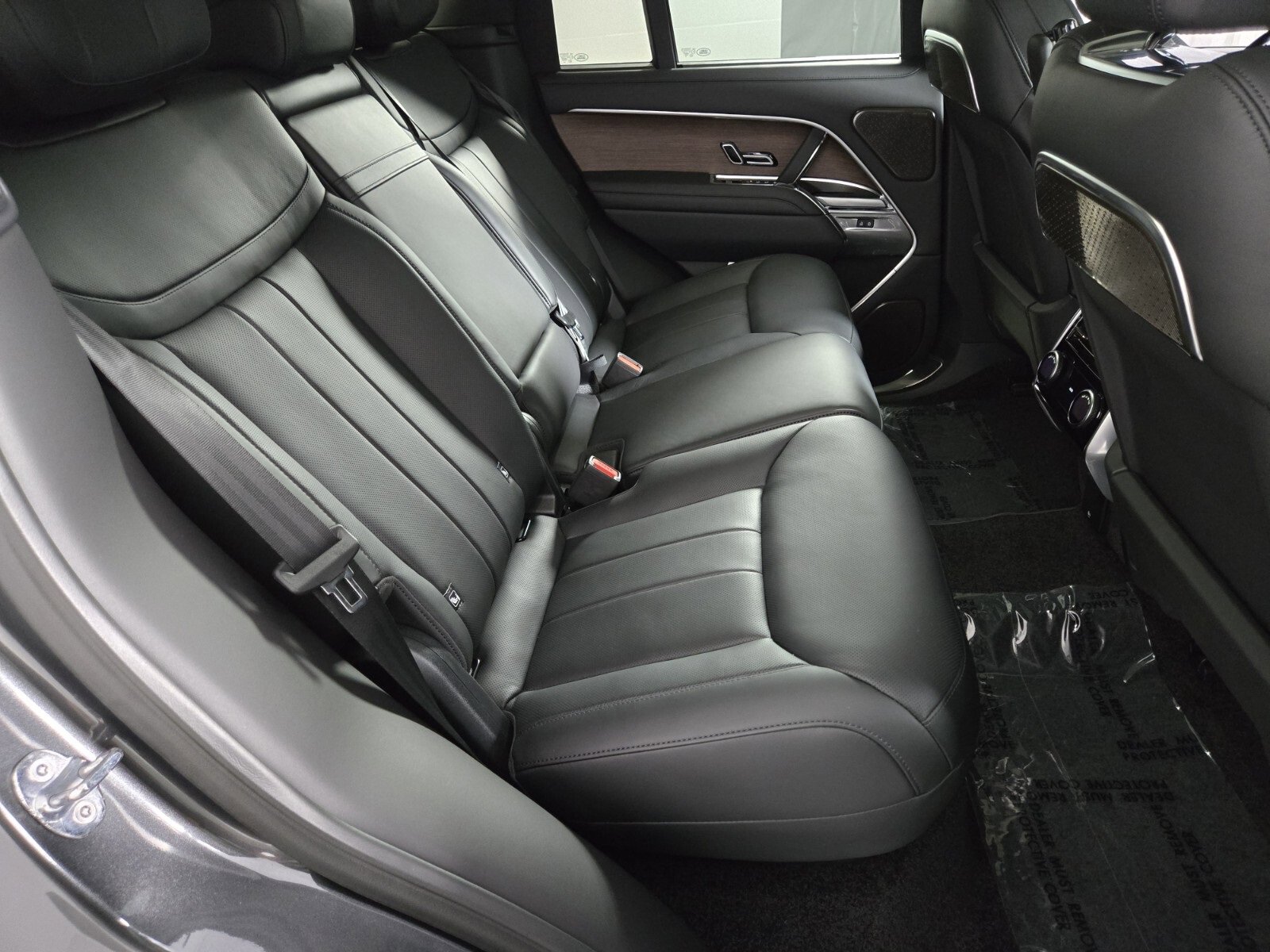 New 2025 Land Rover Range Rover Autobiography image 17