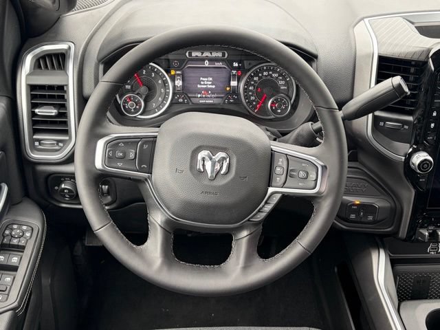 New 2026 RAM 2500 Big Horn AWD/4WD image 32