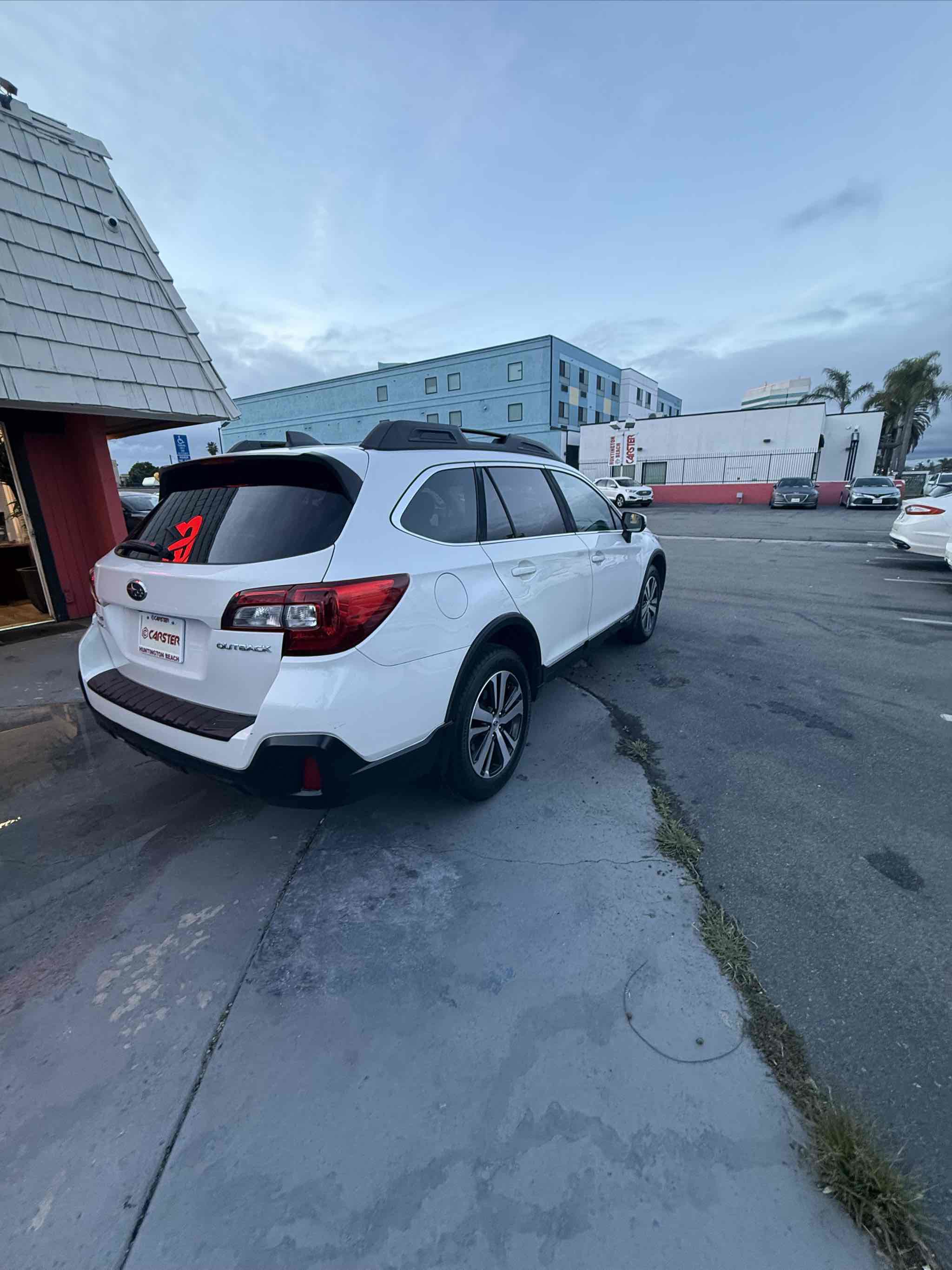 Used 2018 Subaru Outback 2.5i Limited image 16