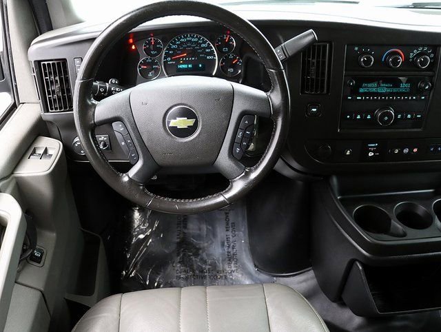 Used 2020 Chevrolet Express 3500 LS RWD image 13