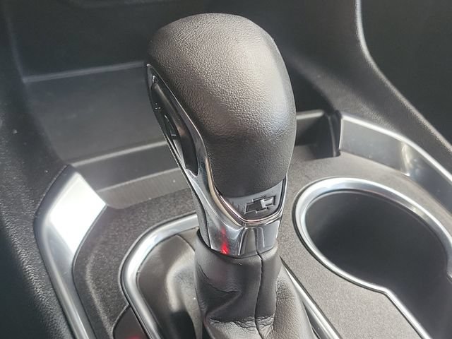 Used 2022 Chevrolet Traverse LS FWD image 16
