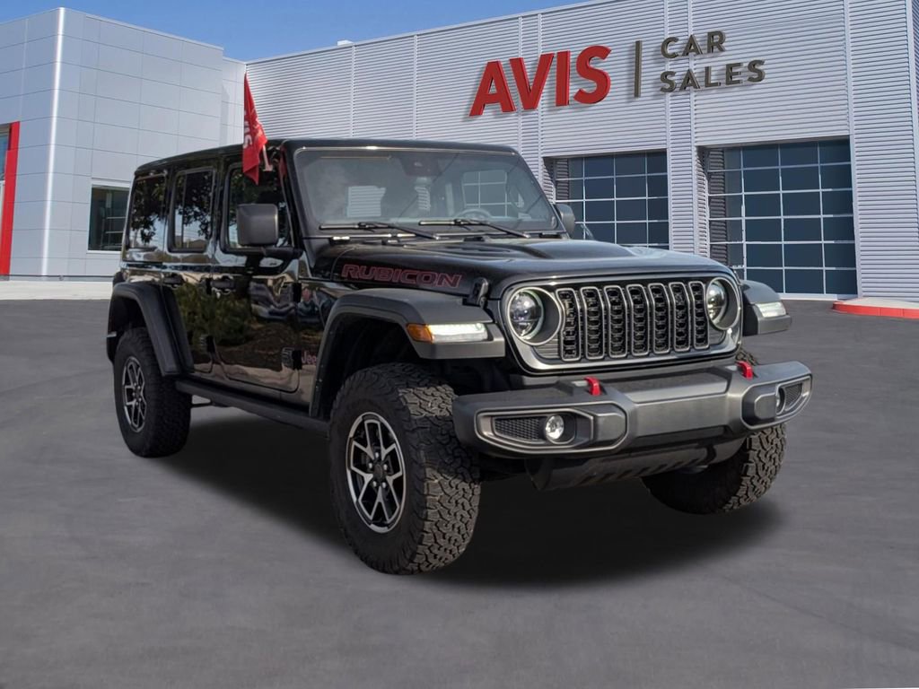 Used 2025 Jeep Wrangler Unlimited Rubicon w/ Convenience Group image 3