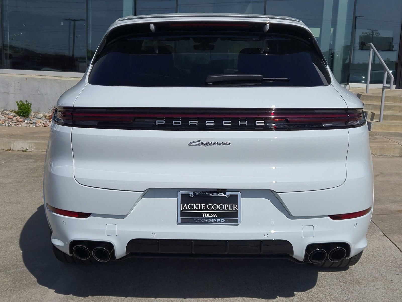 Certified 2025 Porsche Cayenne E-Hybrid image 6