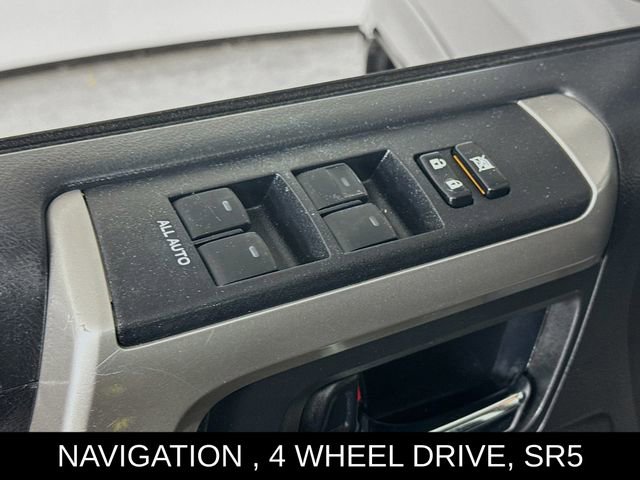 Used 2017 Toyota 4Runner SR5 image 18