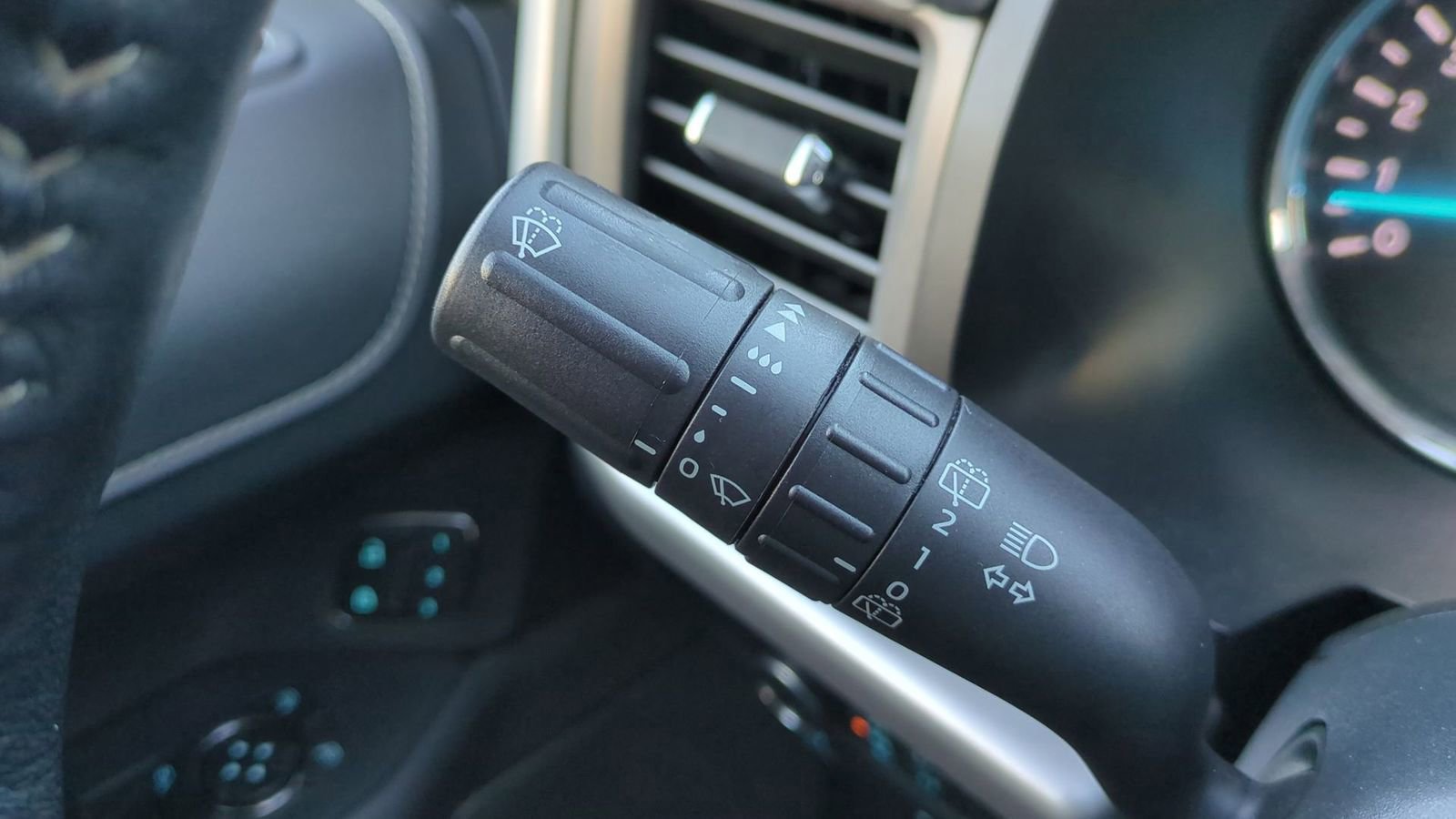 Used 2022 Ford Expedition Max XLT image 29