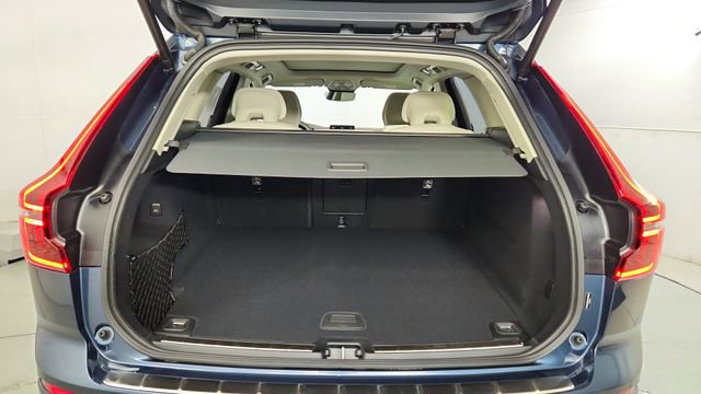 New 2026 Volvo XC60 B5 Ultra w/ Climate Package AWD/4WD image 38