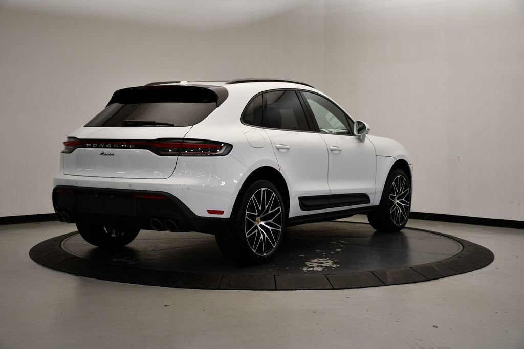 Used 2026 Porsche Macan AWD/4WD image 7