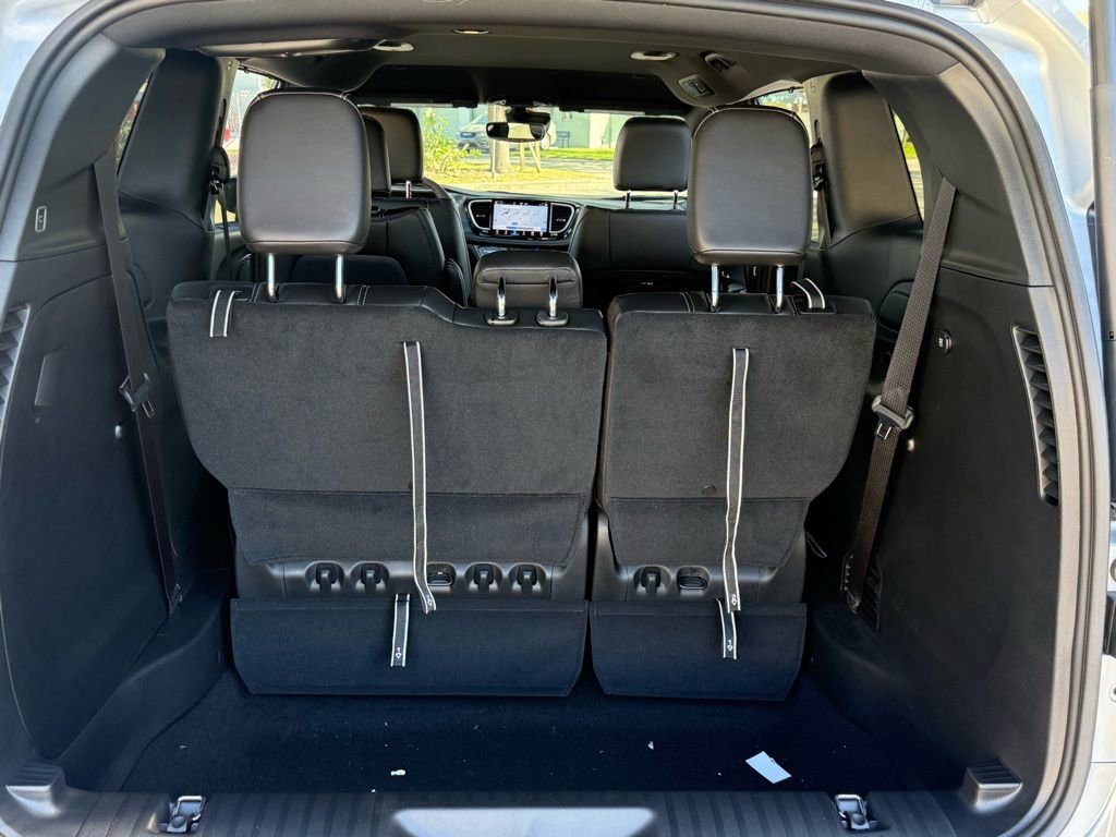 New 2026 Chrysler Pacifica Select image 32
