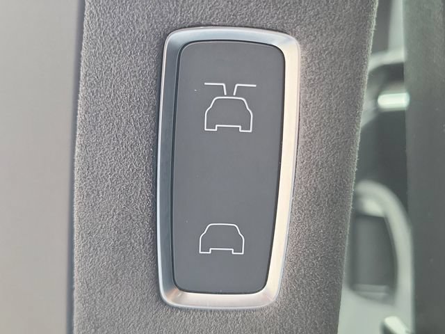 Used 2022 Tesla Model X Plaid AWD/4WD image 17