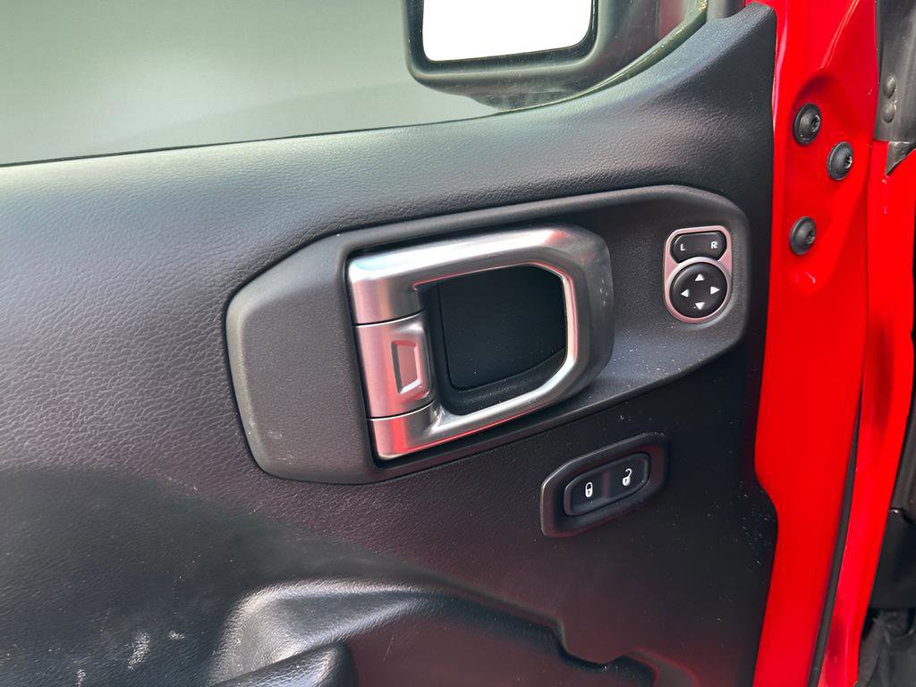 Used 2018 Jeep Wrangler Unlimited Rubicon w/ Steel Bumper Group image 26