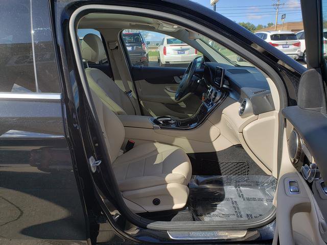 Used 2016 Mercedes-Benz GLC 300 4MATIC image 18