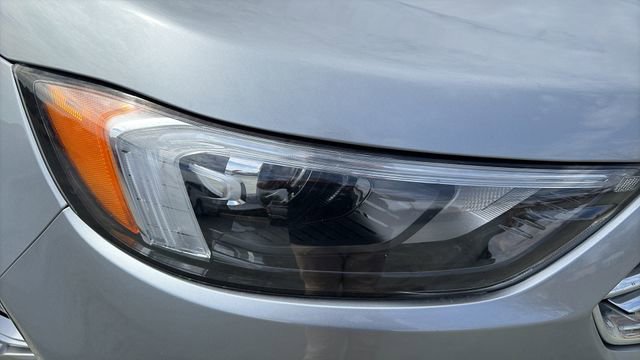 Used 2024 Ford Edge Titanium image 6