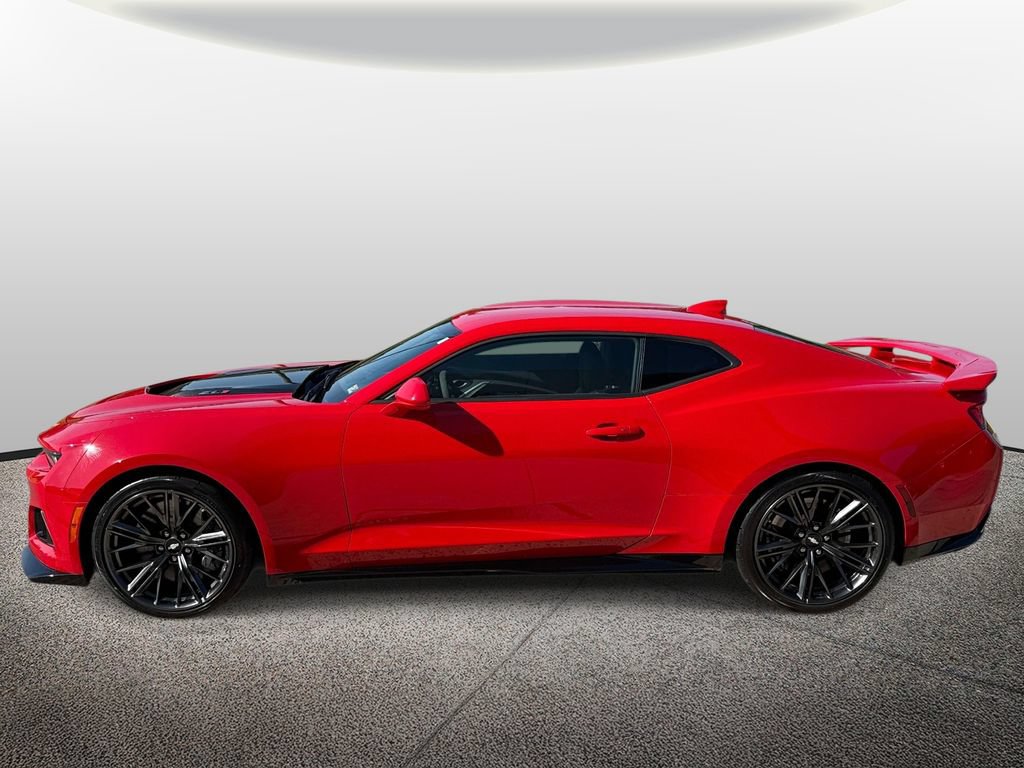 Used 2017 Chevrolet Camaro ZL1 RWD image 3