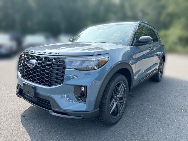New 2026 Ford Explorer ST-Line w/ ST-Line Street Pack AWD/4WD image 4