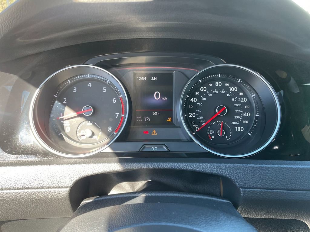 Used 2021 Volkswagen GTI SE image 18