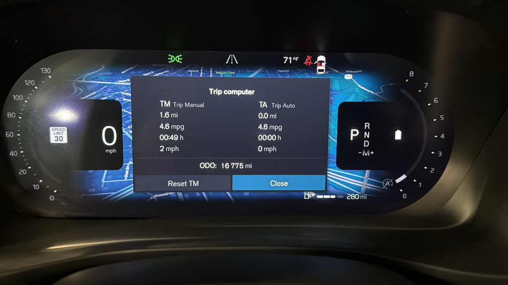 Certified 2026 Volvo XC40 B5 Plus AWD/4WD image 14