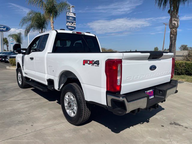 New 2026 Ford F250 XLT w/ FX4 Off-Road Package AWD/4WD image 3