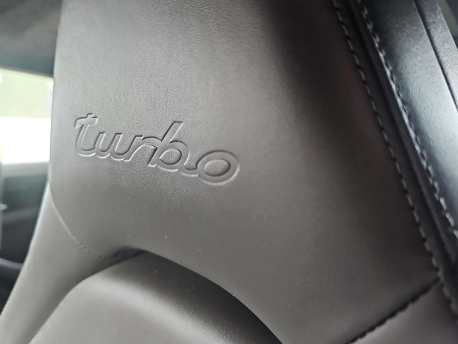 Used 2020 Porsche Panamera Turbo w/ Sport Package image 19