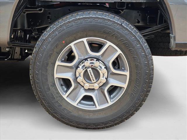 New 2026 Ford F250 Lariat w/ FX4 Off-Road Package image 10