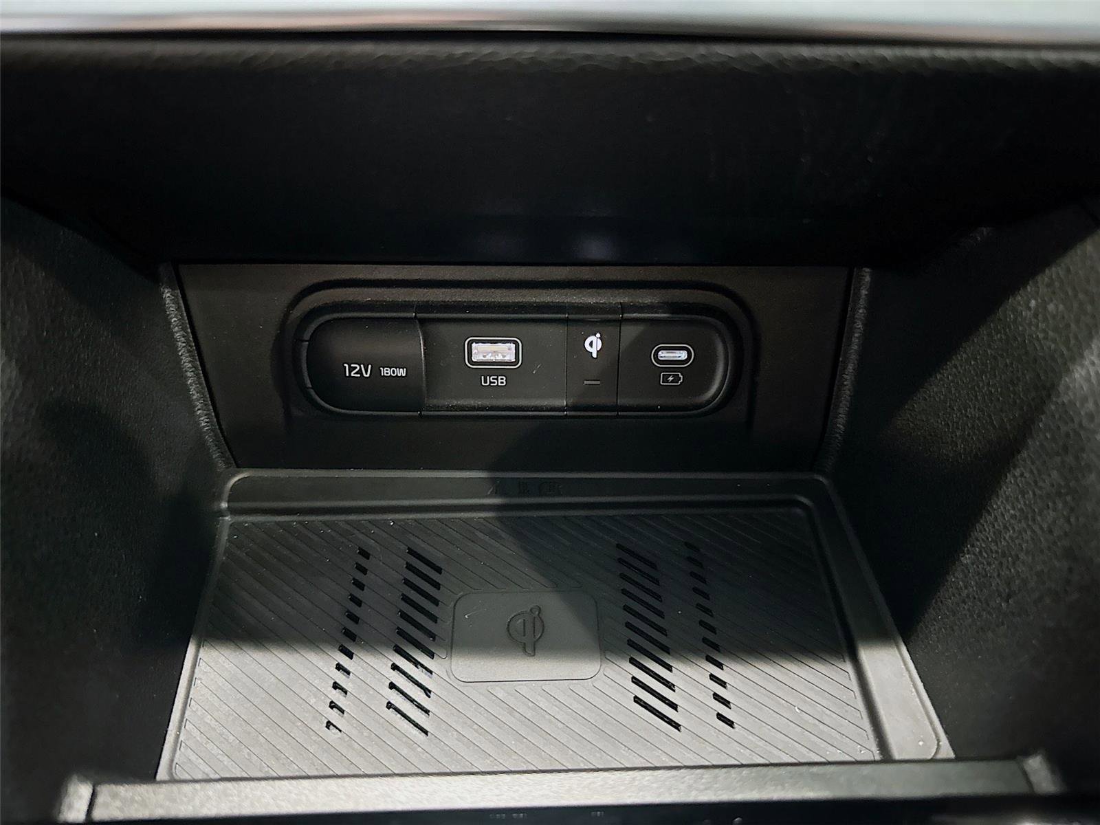 Used 2024 Kia Sportage SX image 16