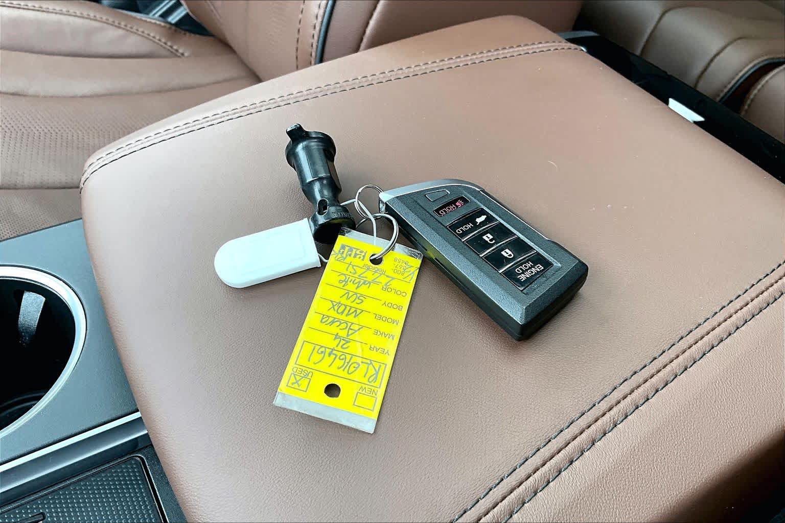 Used 2024 Acura MDX w/ Advance Package AWD/4WD image 15