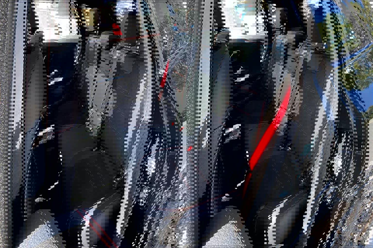 Used 2025 Mercedes-Benz GLA 35 AMG 4MATIC image 21