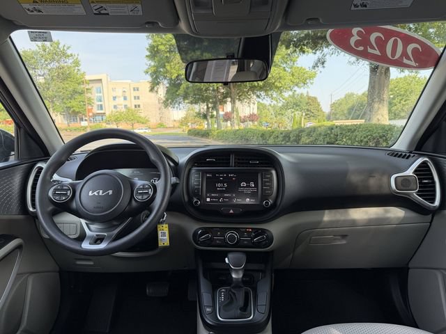 Certified 2023 Kia Soul LX w/ LX Technology Package FWD image 36