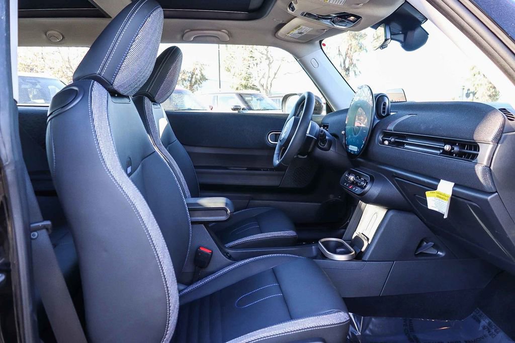 Used 2025 MINI Cooper S FWD image 19