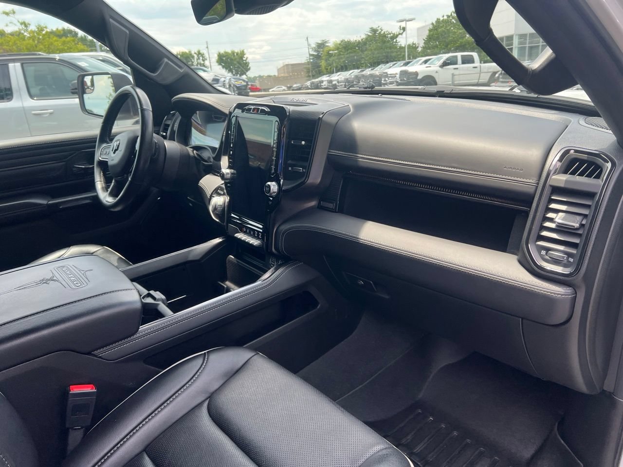 Used 2023 RAM 1500 Limited w/ Body Color Bumper Group AWD/4WD image 27