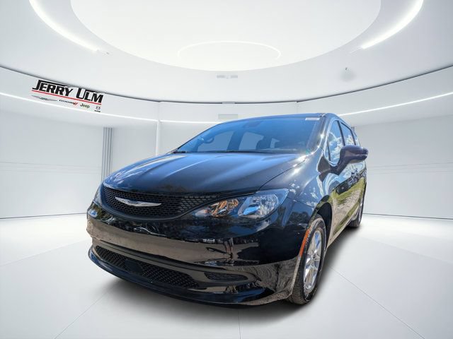 New 2026 Chrysler Voyager LX FWD image 6