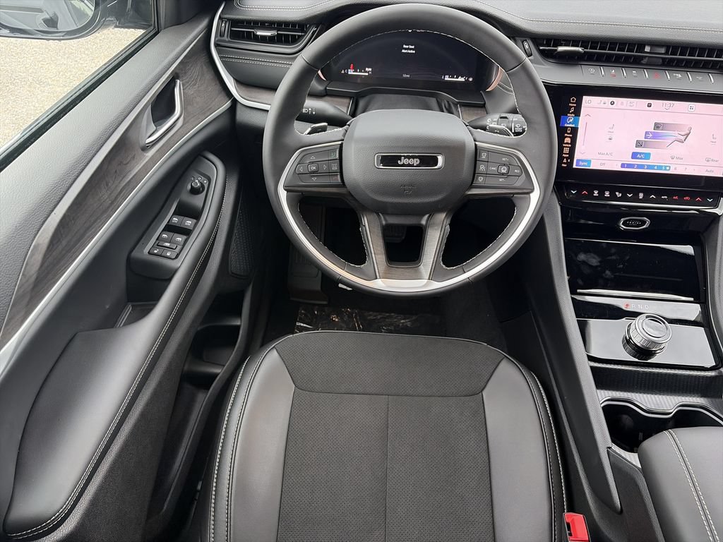 New 2026 Jeep Grand Cherokee Altitude RWD image 14