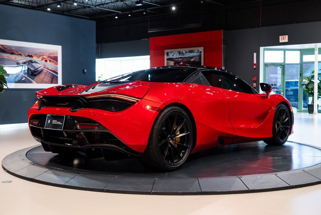 Used 2022 McLaren 720S Spider image 32