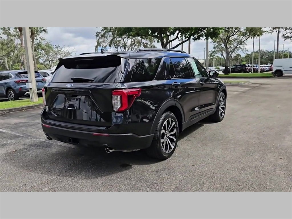 Used 2023 Ford Explorer ST-Line w/ Class IV Trailer Tow Package image 35