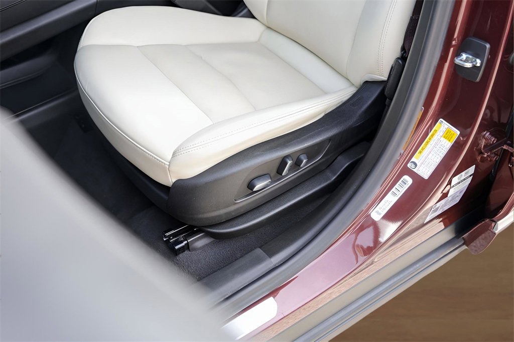 Certified 2023 Cadillac XT6 Sport image 8